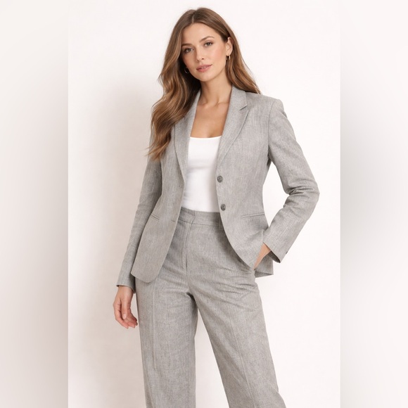 Tahari Light Gray Women’s Linen Suit